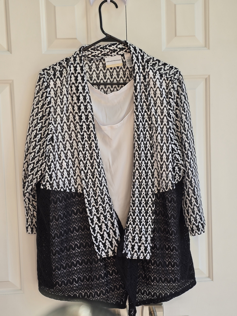Alfred Dunner Black & White Open-Front Knit Cardigan